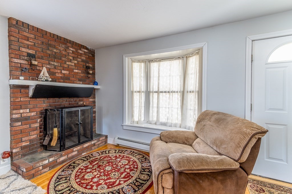 42 South Spencer Road Spencer, MA 01562 - Photo 10 of 33 Gallery Image 10