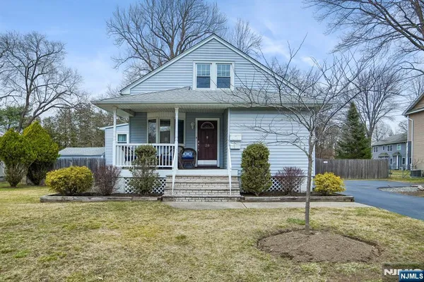 $849,000 | 28 East Liberty Avenue, Hillsdale, NJ 07642