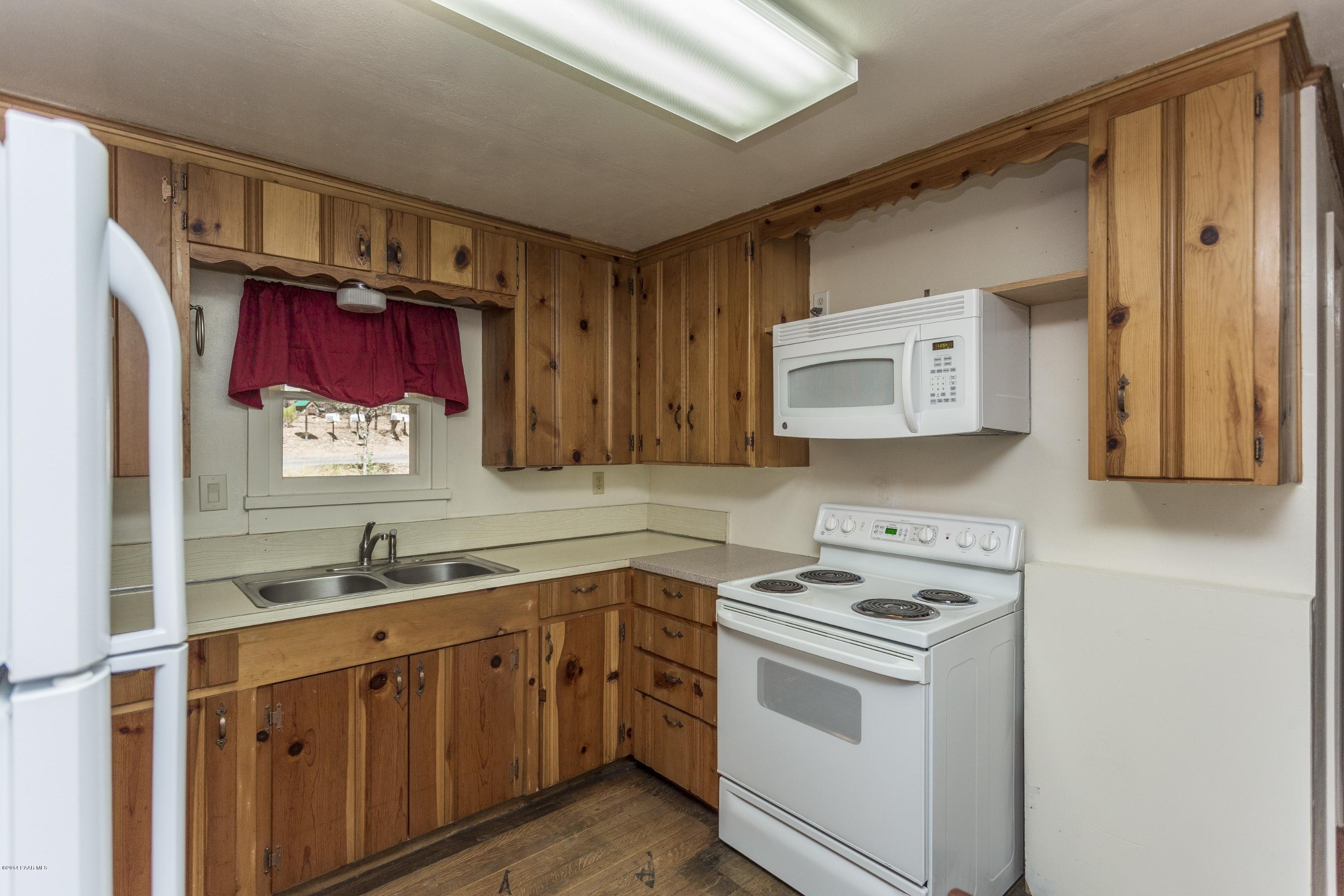 1428 West Libby Road Prescott, AZ 86303 - Photo 7 of 15 007_Kitchen