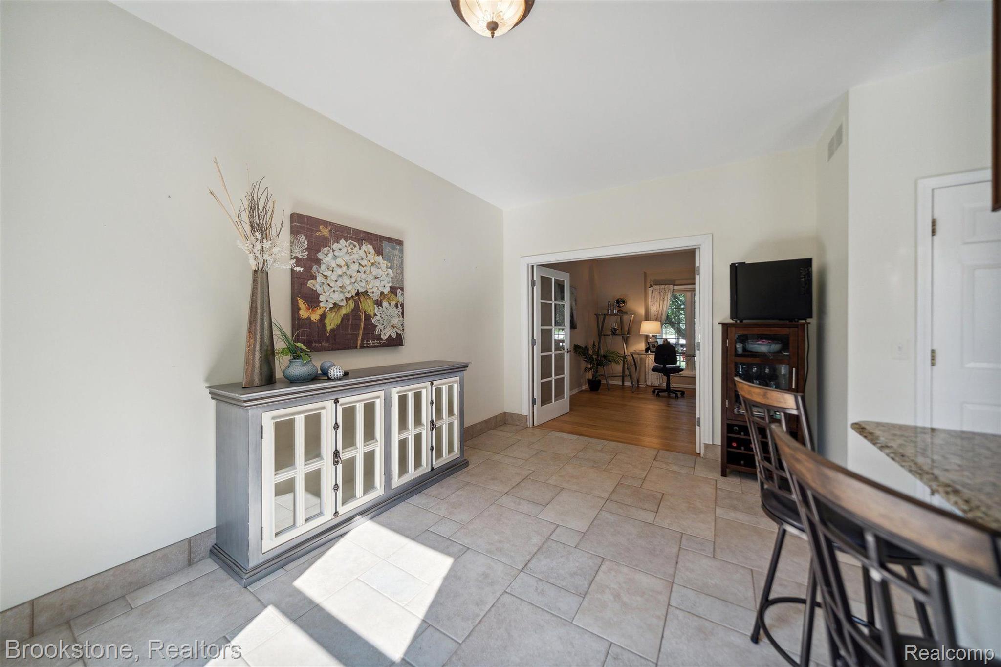 3944 Fieldview Road Lake Orion, MI 48360 - Photo 20 of 58 Gallery Image 20