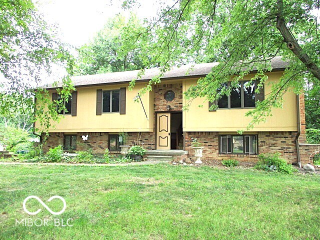 1360 Hadley Road Plainfield, IN 46168 - Photo 1 of 16 Gallery Image 1