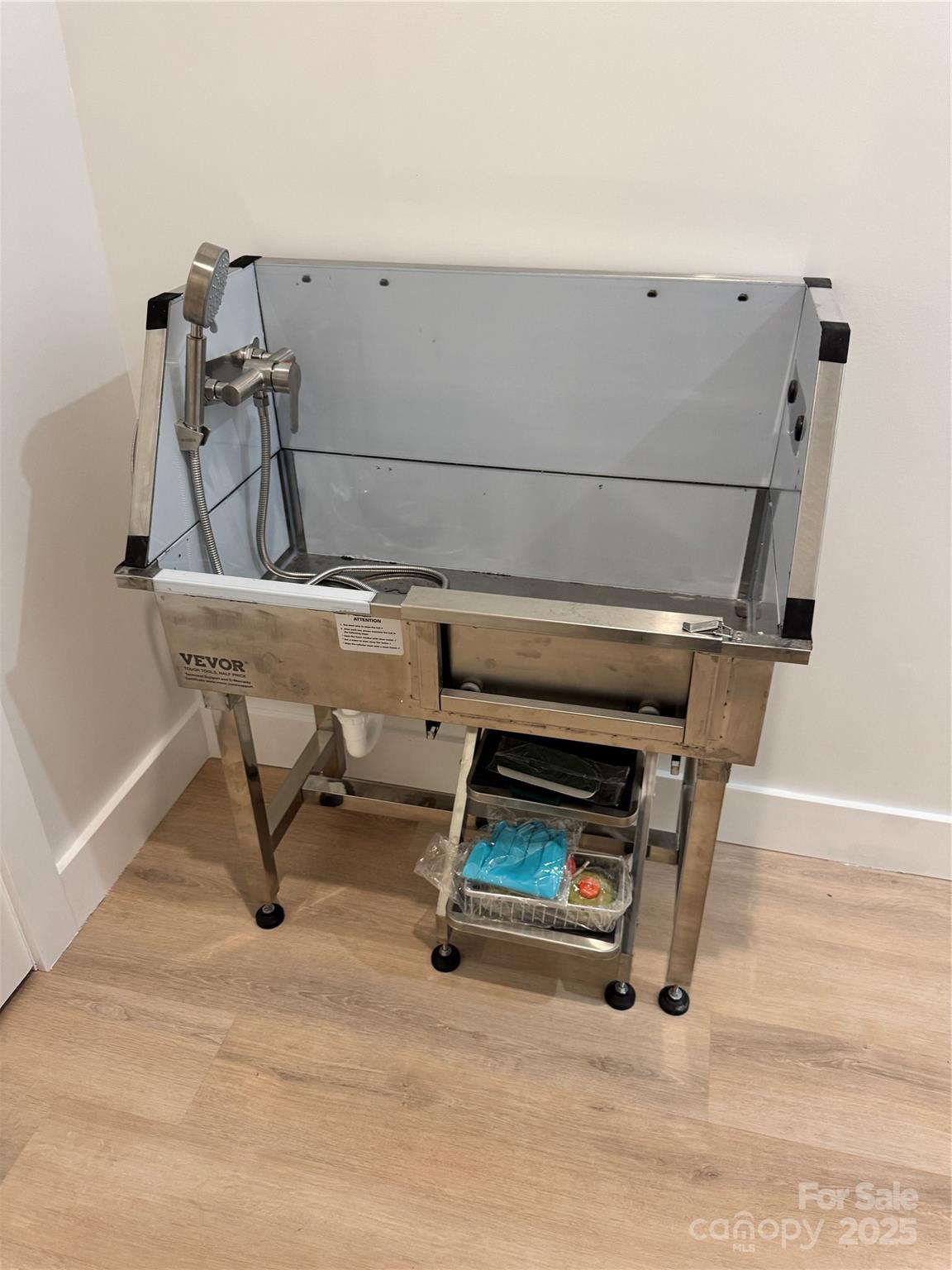 203 Golden Crk Ridge Union Mills, NC 28167 - Photo 45 of 47 a living room with a room