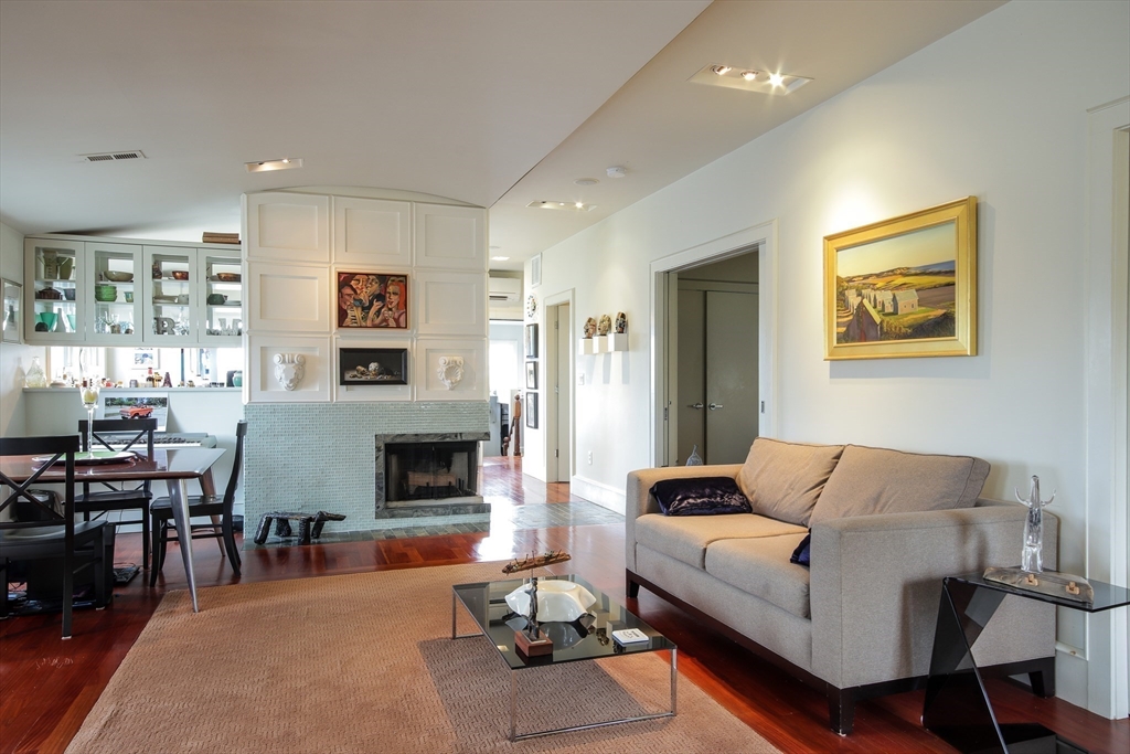 142 Calumet Street Boston, MA 02120 - Photo 9 of 42