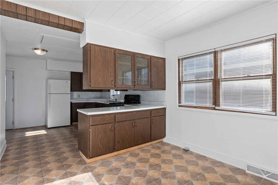 205 North 3rd Street Altamont, IL 62411 - Photo 18 of 25