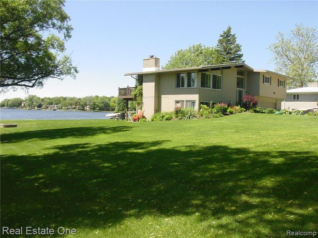 3875 East Commerce Road Commerce Township, MI 48382 - Photo 29 of 29 from north east corner