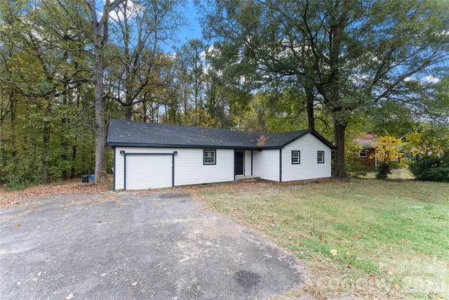 $370,000 | 8608 Willhill Road, Mint Hill, NC 28227