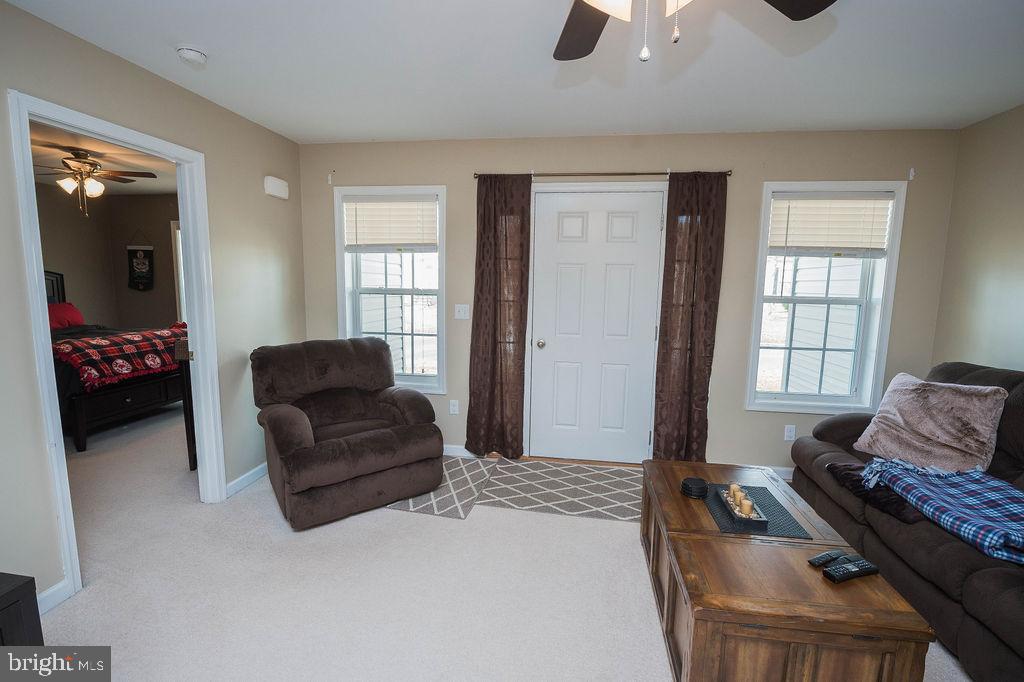 9423 Amber Ridge Drive Delmar, MD 21875 - Photo 7 of 56