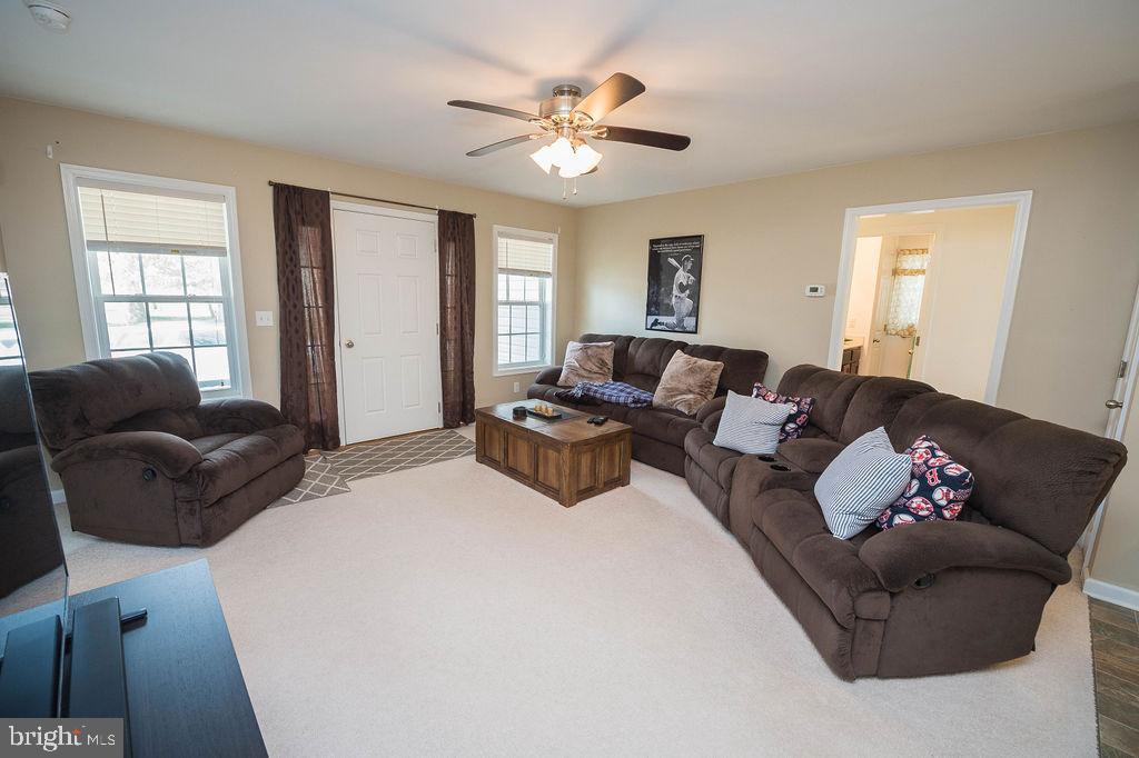 9423 Amber Ridge Drive Delmar, MD 21875 - Photo 8 of 56