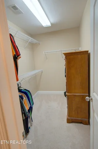 $669,500 | 3345 Whispering Oaks Drive, Knoxville, TN 37938