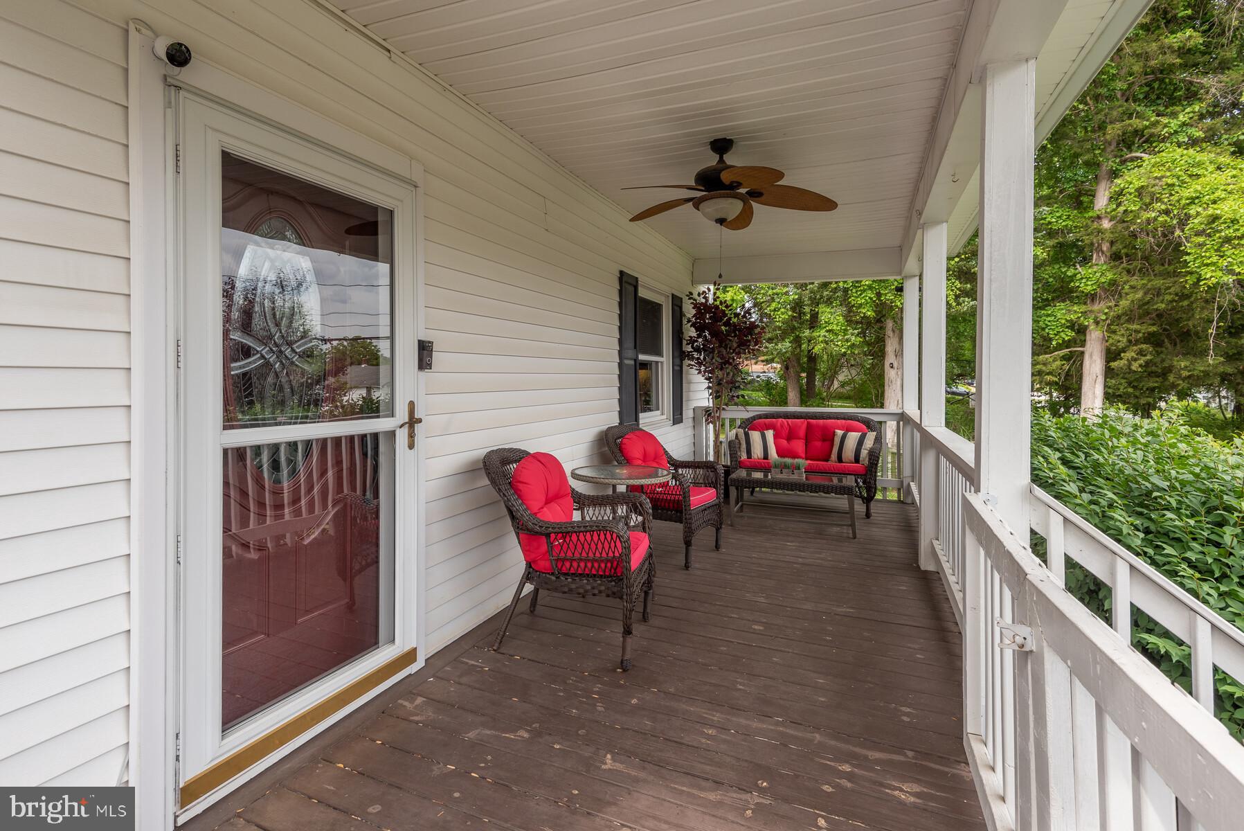 20 Ritters Lane Owings Mills, MD 21117 - Photo 2 of 28 Welcoming covered front porch