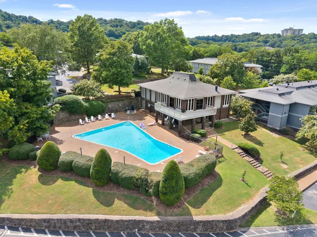 $279,900 | 21 Vaughns Gap Road, Nashville, TN 37205