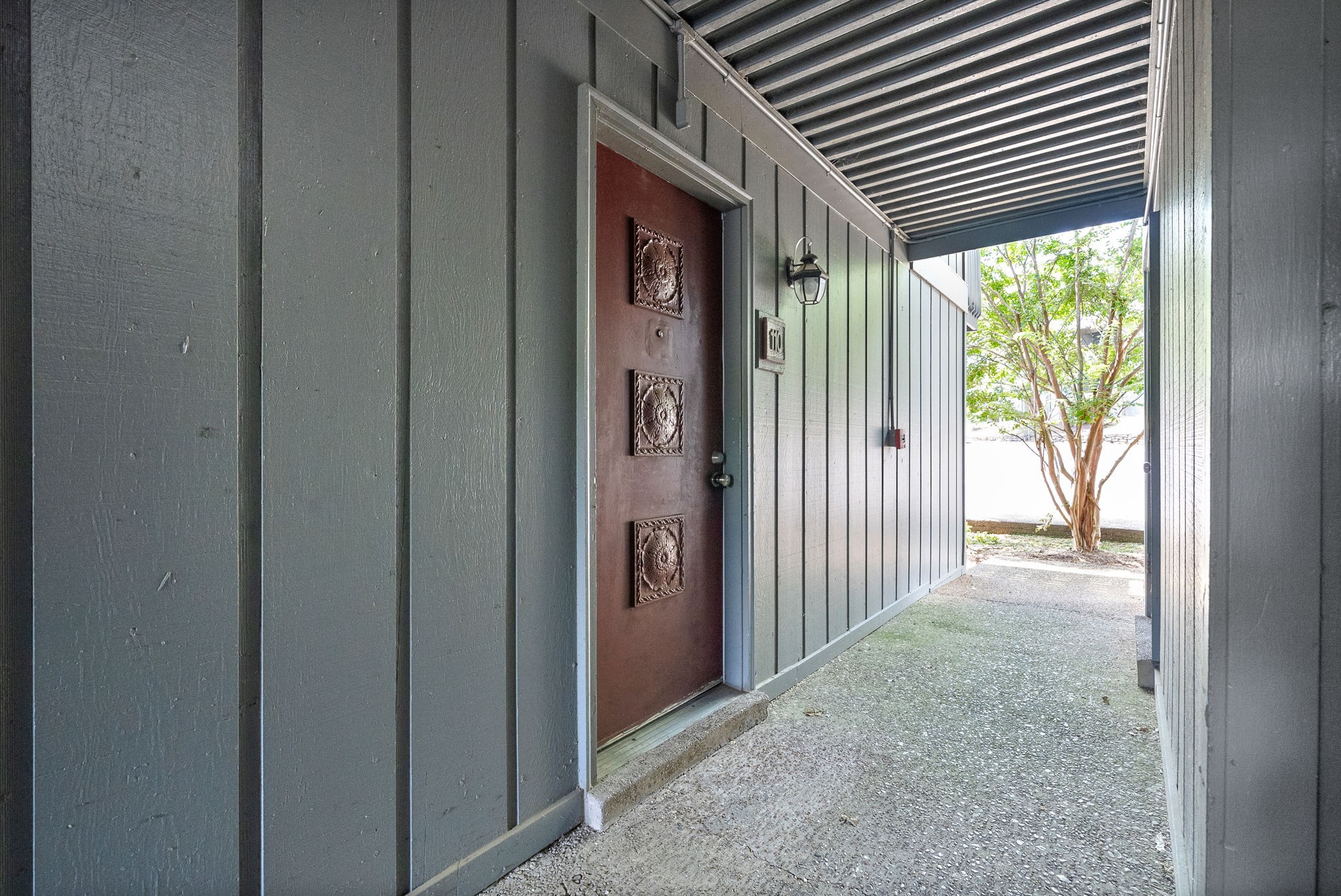 21 Vaughns Gap Road Nashville, TN 37205 - Photo 3 of 27