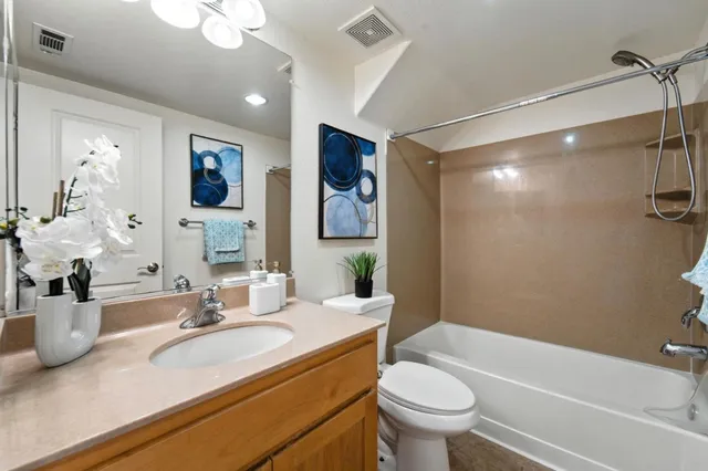 $949,000 | 2067 Sonador Commons, San Jose, CA 95128