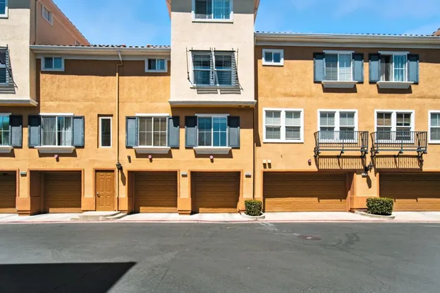 $949,000 | 2067 Sonador Commons, San Jose, CA 95128