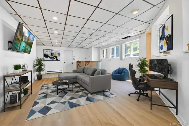 $1,095,000 | 10 Sunrise Drive, Putnam Valley, NY 10579