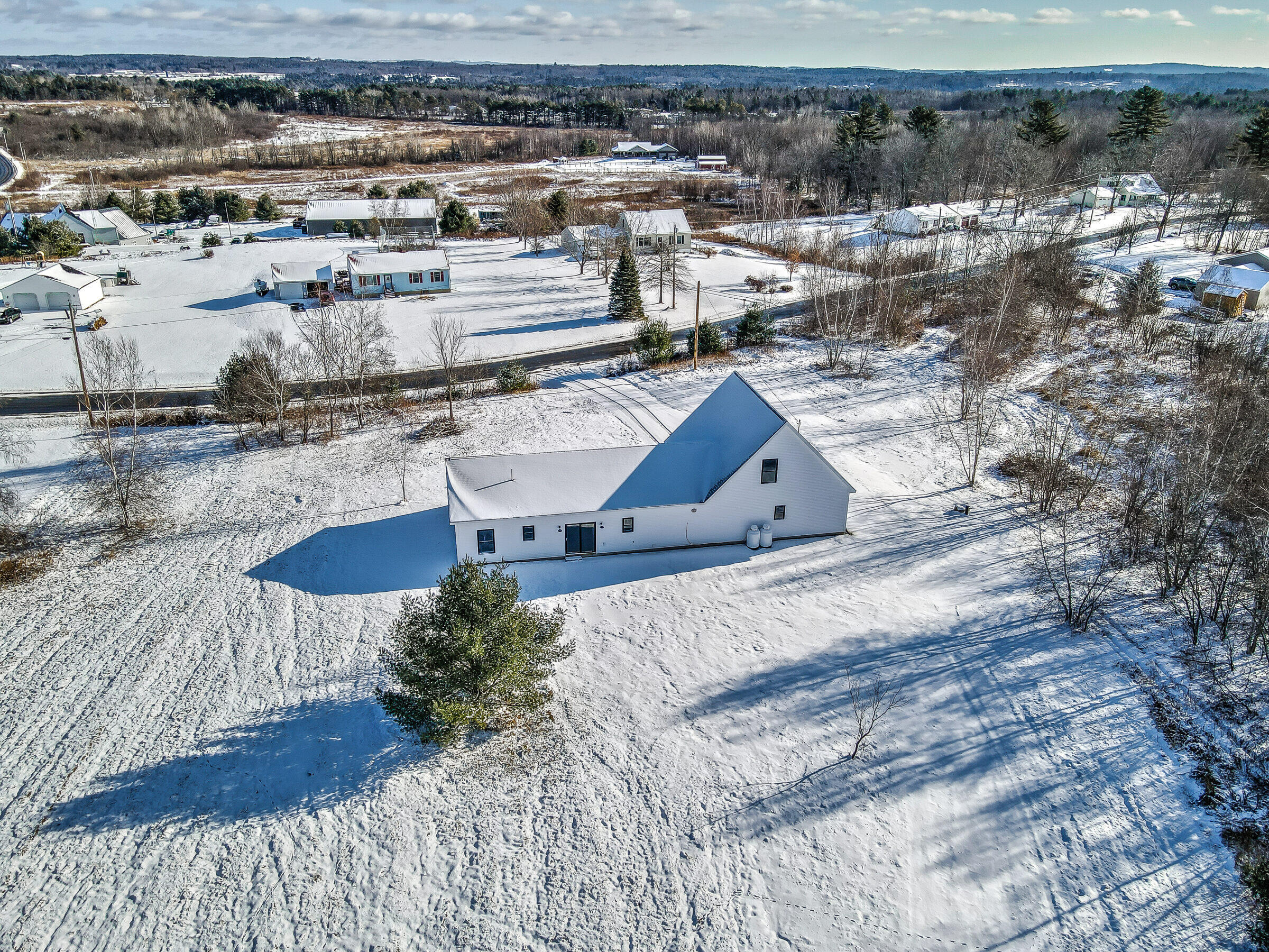 27 Sunset Ridge Sidney, ME 04330 - Photo 13 of 51 27 Sunset Ridge Sidney-print-015-046-ae1