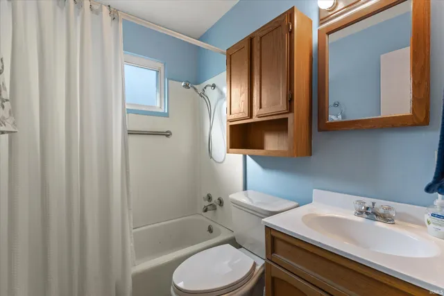 $160,000 | 223 Delorenzi Avenue South, Mishawaka, IN 46544