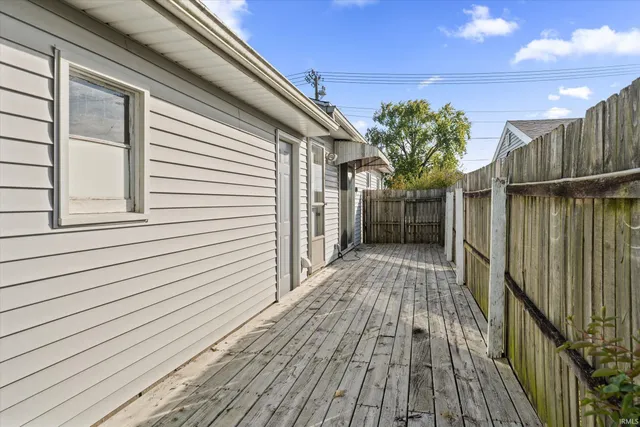 $160,000 | 223 Delorenzi Avenue South, Mishawaka, IN 46544