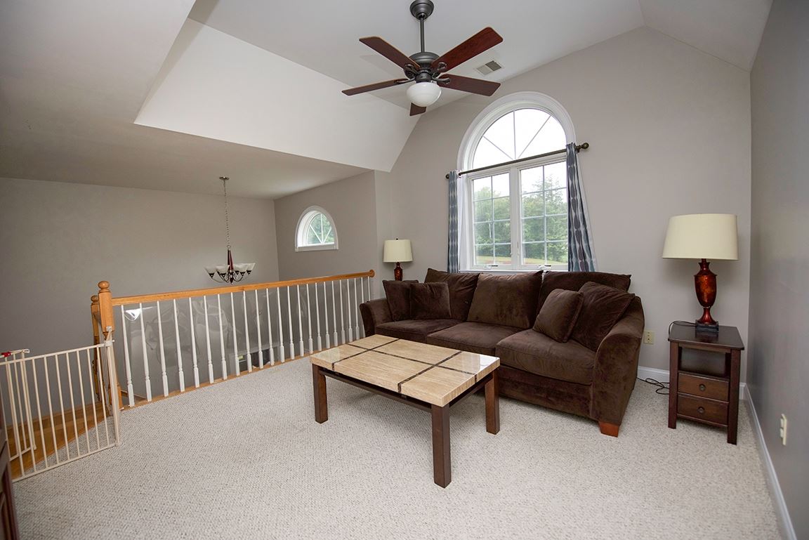 42 McIntosh Road Danville, NH 03819 - Photo 21 of 40