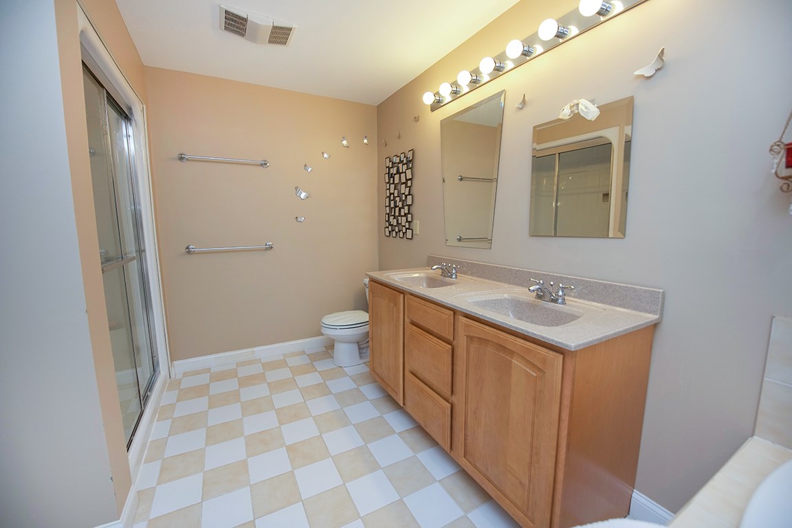 42 McIntosh Road Danville, NH 03819 - Photo 26 of 40