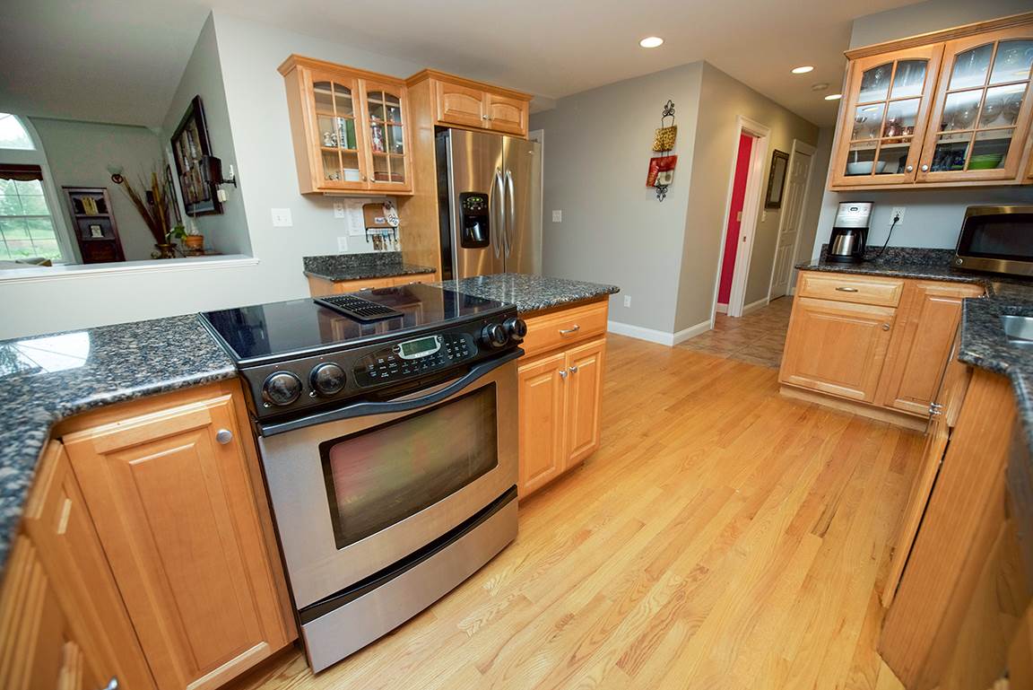 42 McIntosh Road Danville, NH 03819 - Photo 7 of 40