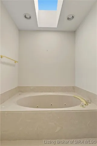 $529,900 | 2404 Plum Woods Drive, Sellersburg, IN 47172