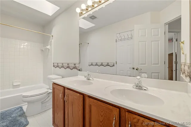 $529,900 | 2404 Plum Woods Drive, Sellersburg, IN 47172