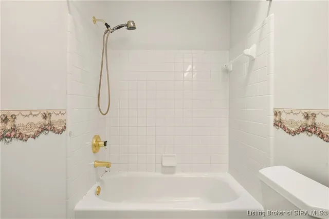 $529,900 | 2404 Plum Woods Drive, Sellersburg, IN 47172