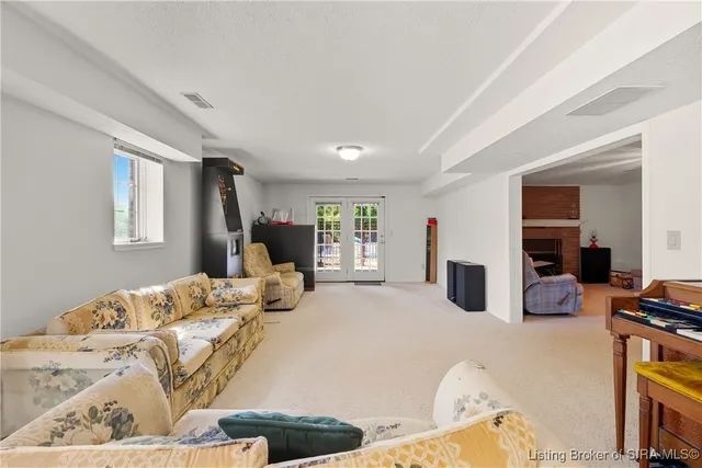 $529,900 | 2404 Plum Woods Drive, Sellersburg, IN 47172