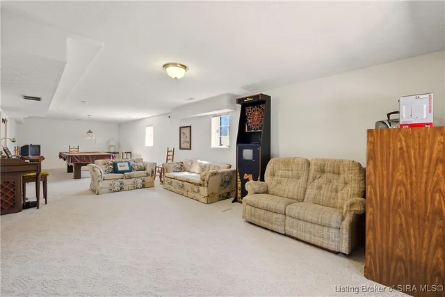 $529,900 | 2404 Plum Woods Drive, Sellersburg, IN 47172