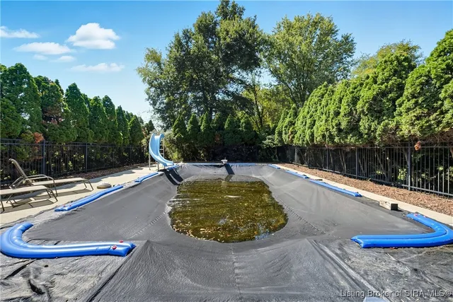 $529,900 | 2404 Plum Woods Drive, Sellersburg, IN 47172