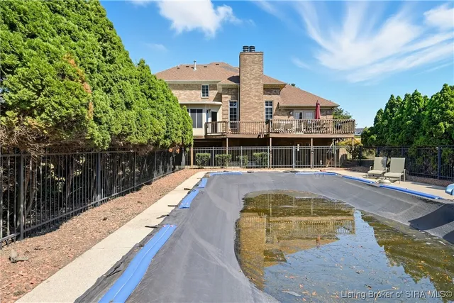 $529,900 | 2404 Plum Woods Drive, Sellersburg, IN 47172