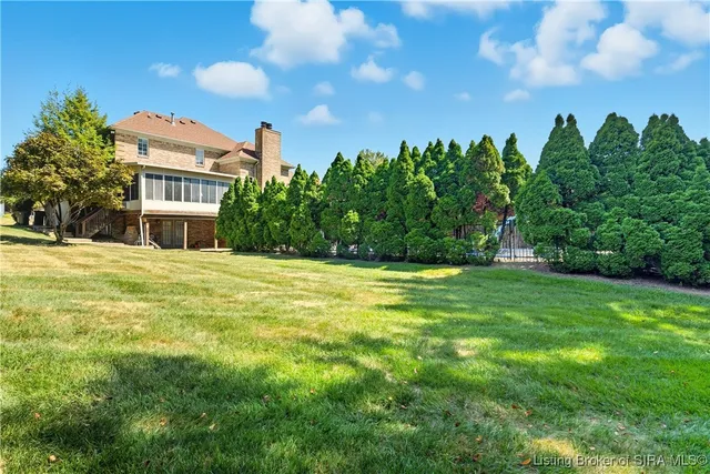 $529,900 | 2404 Plum Woods Drive, Sellersburg, IN 47172