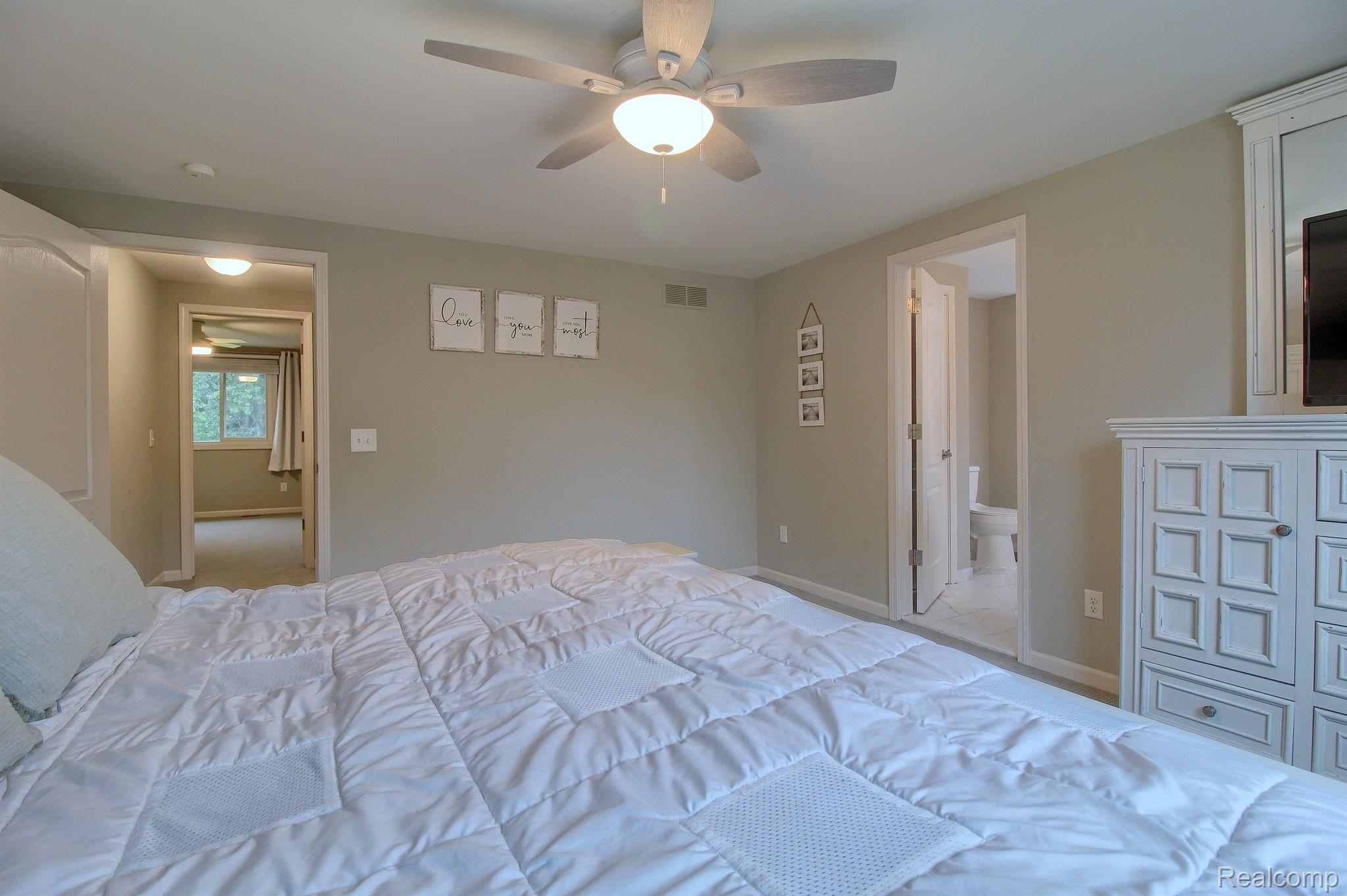 5365 Inverrary Lane Commerce Township, MI 48382 - Photo 21 of 37 Gallery Image 21