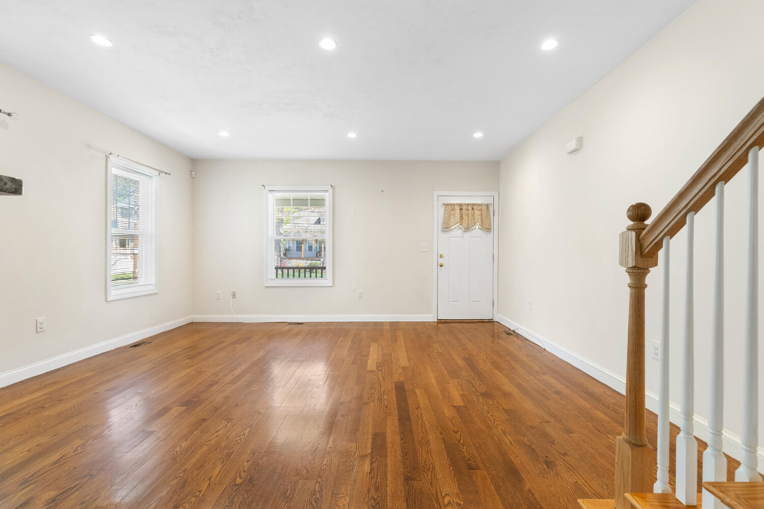 403-405 Reedsdale Road Milton, MA 02186 - Photo 8 of 43 403405 Reedsdale Rd Milton MA-large-010-
