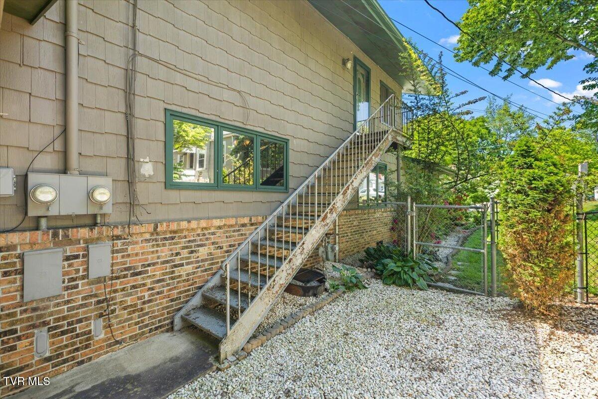 112 Spruce Street Greeneville, TN 37745 - Photo 75 of 102 017-128A8470