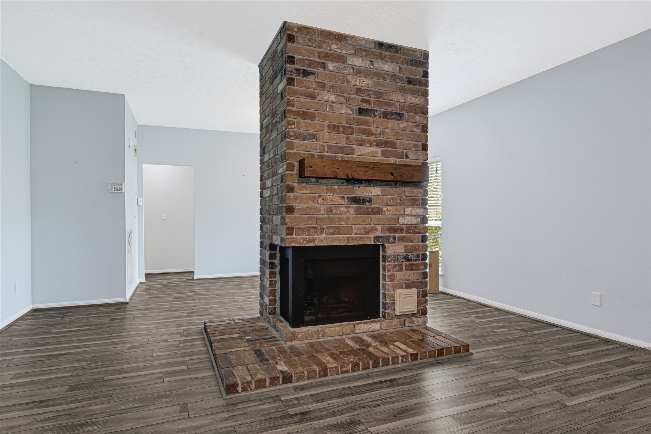 4002 Spring Forest Drive Pearland, TX 77584 - Photo 8 of 25