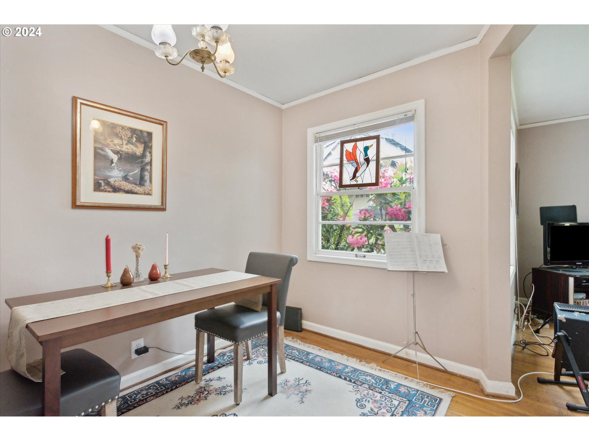 2924 Southwest Custer Street Portland, OR 97219 - Photo 15 of 37 Gallery Image 15