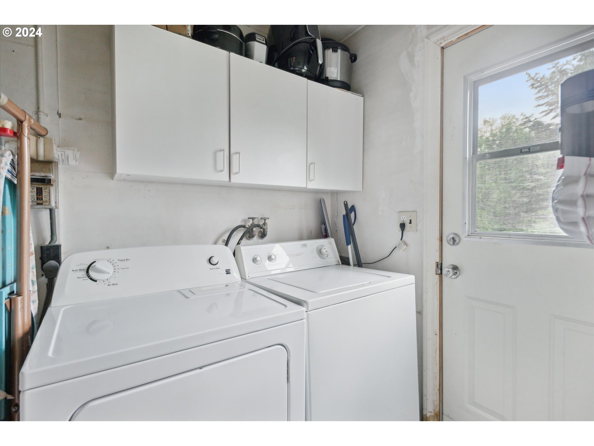 2924 Southwest Custer Street Portland, OR 97219 - Photo 29 of 37 Gallery Image 29