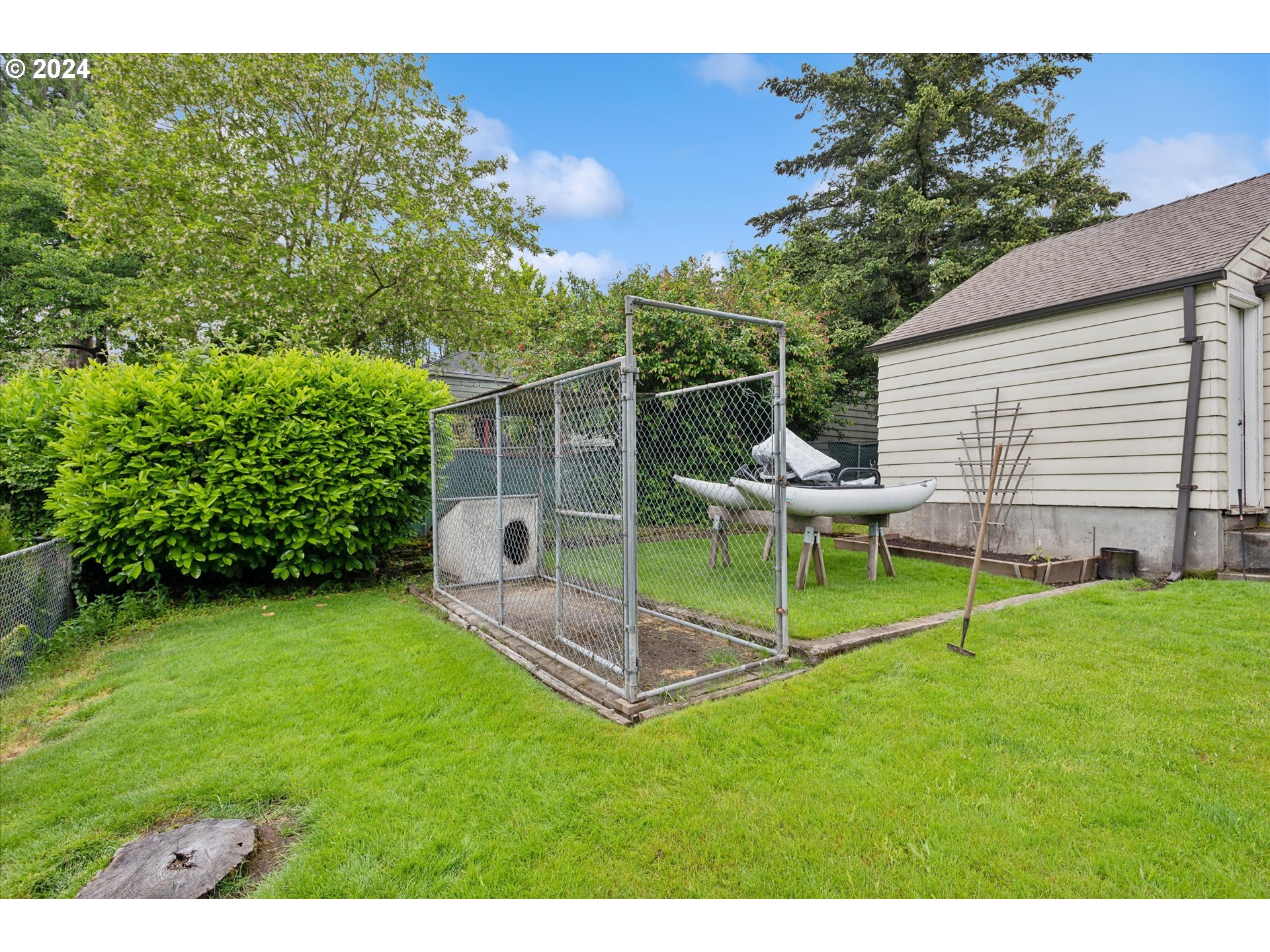 2924 Southwest Custer Street Portland, OR 97219 - Photo 33 of 37 Gallery Image 33