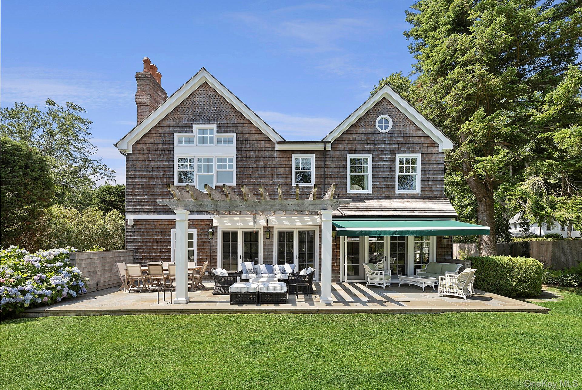 100 Pantigo Road East Hampton, NY 11937 - Photo 3 of 20