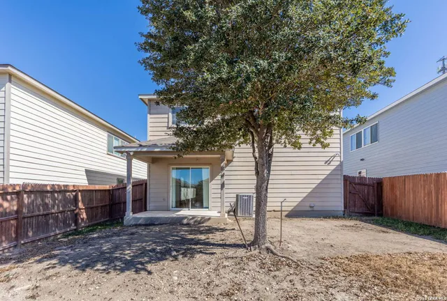 $1,600 | 111 Palazzo Torre, San Antonio, TX 78253