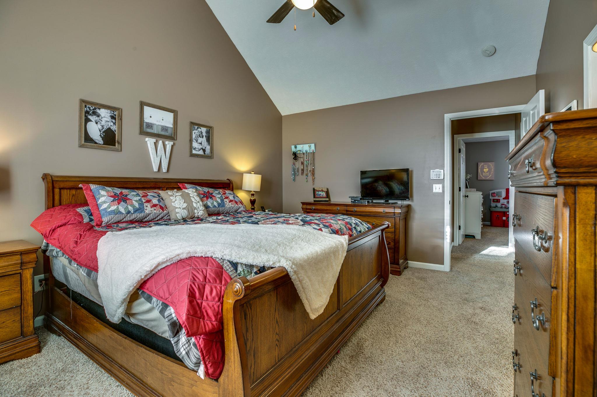 6200 Hoover Road Lascassas, TN 37085 - Photo 23 of 30 The master has tall ceilings
