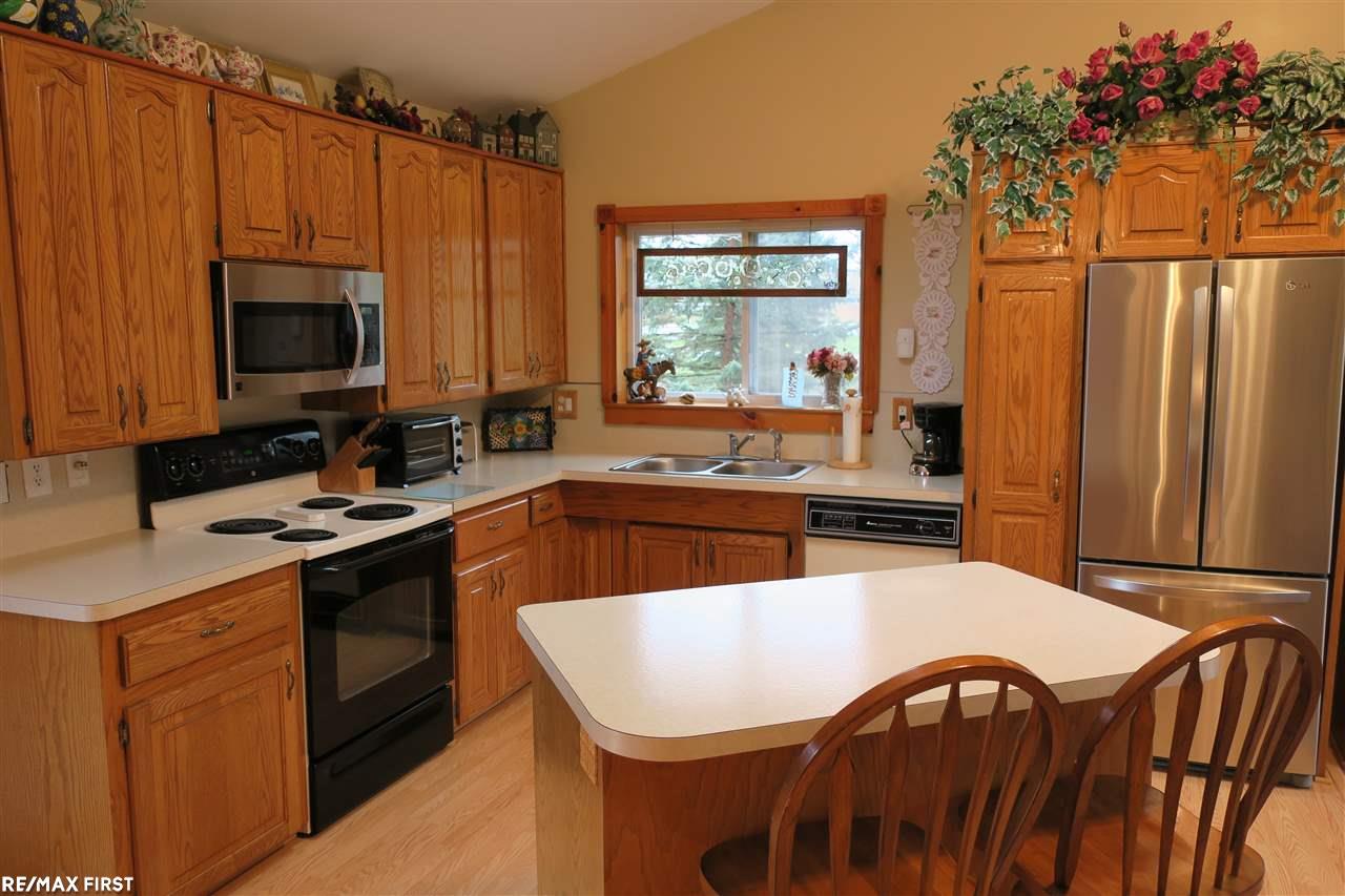 23505 Armada Center Road Armada, MI 48005 - Photo 5 of 14