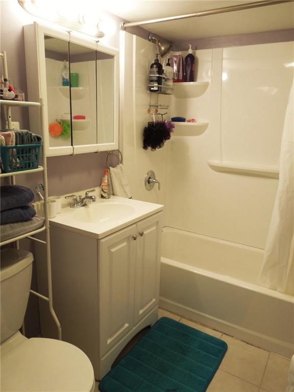 2043 Borland Road Pittsburgh, PA 15243 - Photo 20 of 24 2nd full bathroom in lower level. Remodeled in 2016.