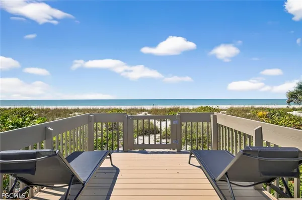$4,895,000 | 3777 West Gulf Drive, Sanibel, FL 33957