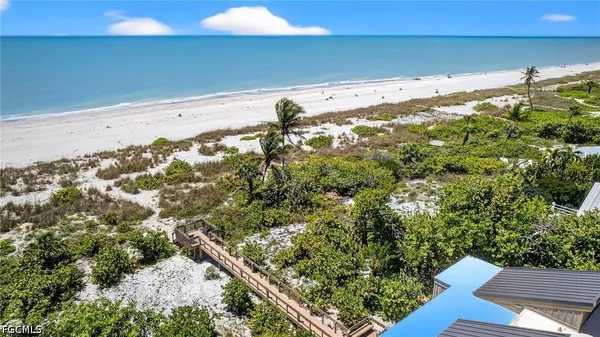 $4,895,000 | 3777 West Gulf Drive, Sanibel, FL 33957