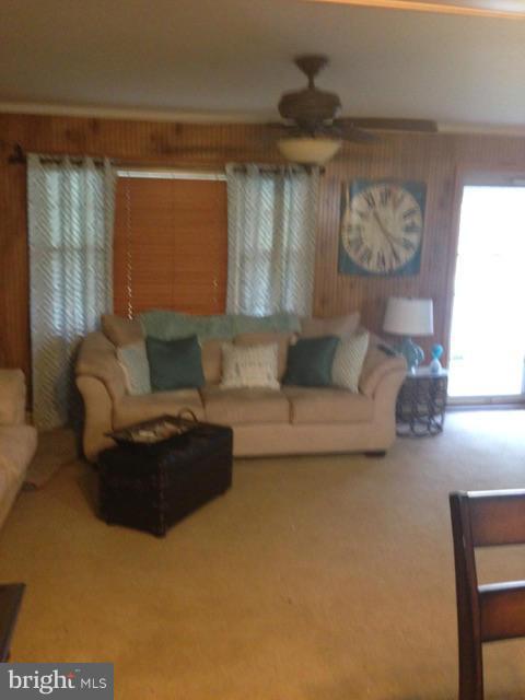 1632 Gibbons Road Point of Rocks, MD 21777 - Photo 13 of 25 Living Room