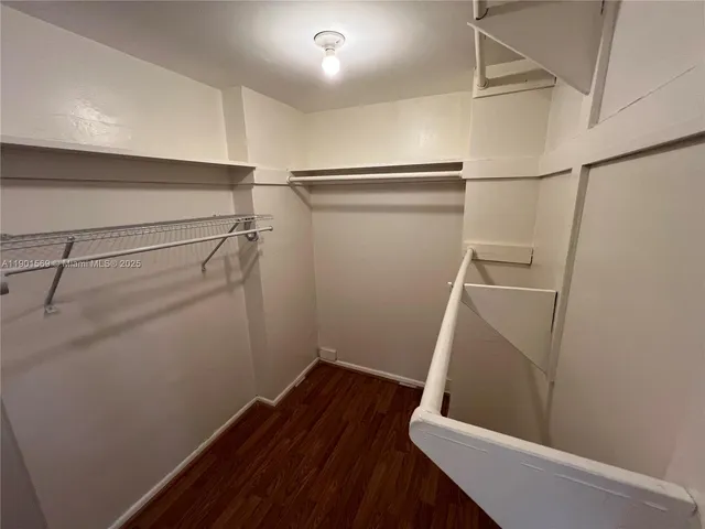 a view of utility room