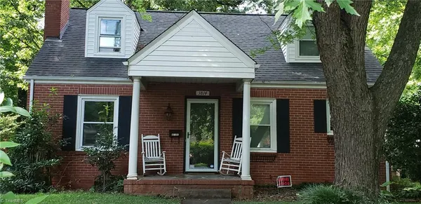 $1,795 | 3814 Walker Avenue, Greensboro, NC 27403